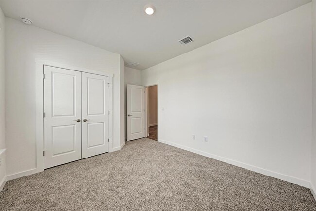 Building Photo - 1820 Crooked Crk St
