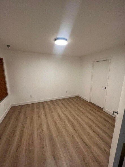 Building Photo - 1335 Crystal Way