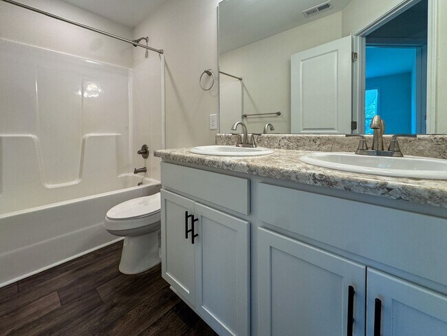 Building Photo - 3 Bed 2 Bath Plus Bonus Room in Parkton