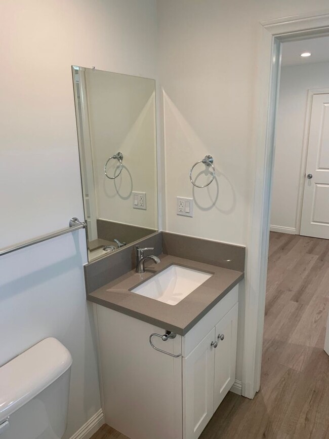 Building Photo - Upgraded 4+3.5 in Sylmar w/backyard + garage!