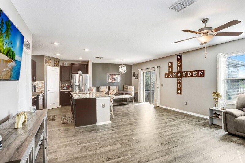 Building Photo - 15461 Broad Brush Dr