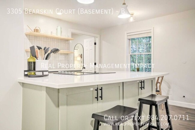 Building Photo - 3305 Bearskin Ct