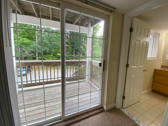 Building Photo - 99 S Mammoth Rd