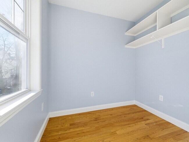 Building Photo - 238 Havre St