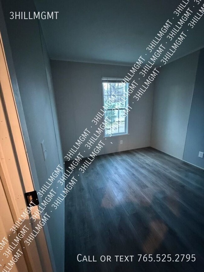 Building Photo - 5600 W Kilgore Ave