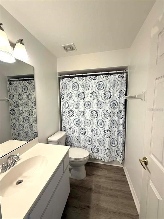 Building Photo - 504 Rose Apple Cir