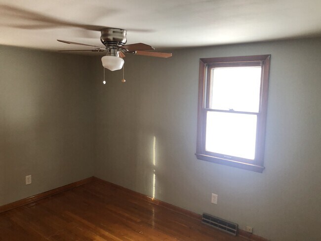 Building Photo - 27489 US-62