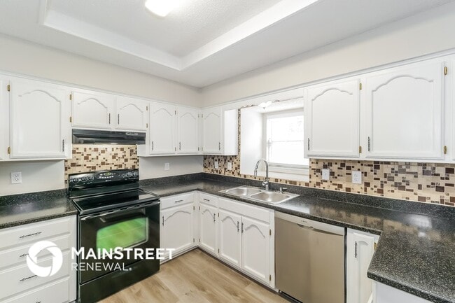 Building Photo - 19305 E 31st Terrace Dr S