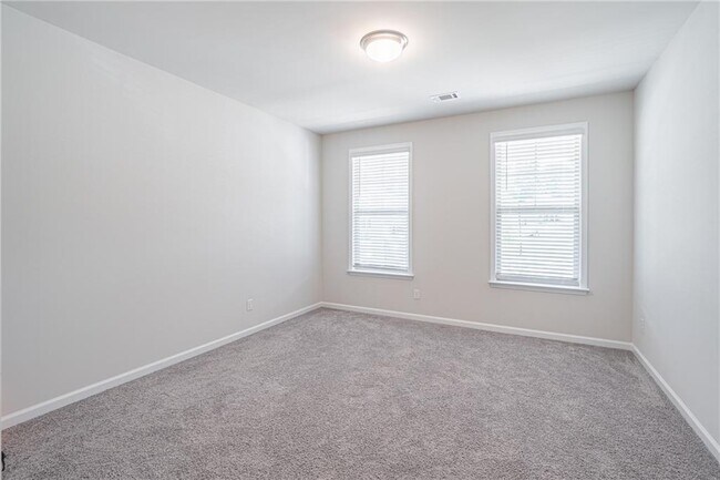 Building Photo - 1825 Wellston Dr