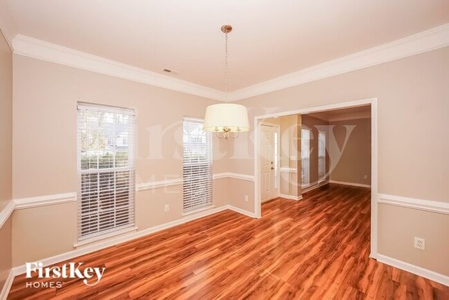 Building Photo - 7549 Sedgebrook Dr E