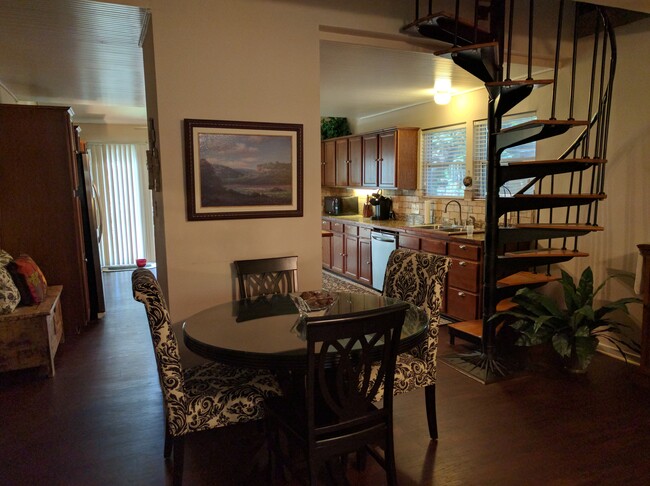 Building Photo - 2204 Forest Trail
