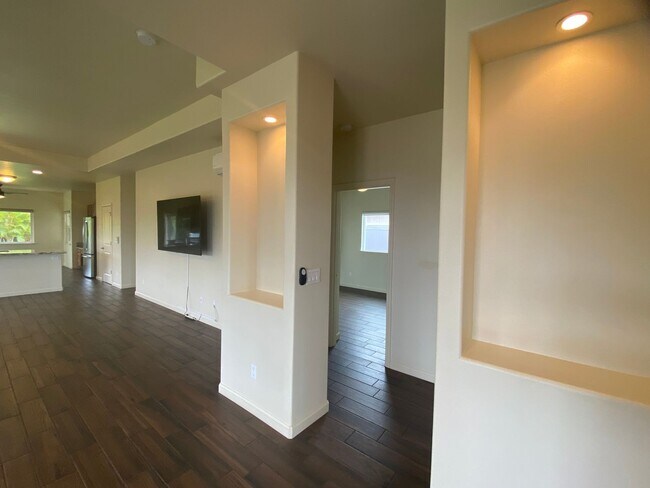 Building Photo - Elegant 3-Bedroom Home at Makai Vista Gated Community – Waikoloa
