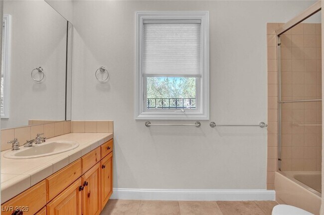 Building Photo - 9005 Opus Dr