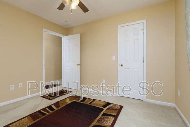 Building Photo - 846 W Emerald Springs Dr