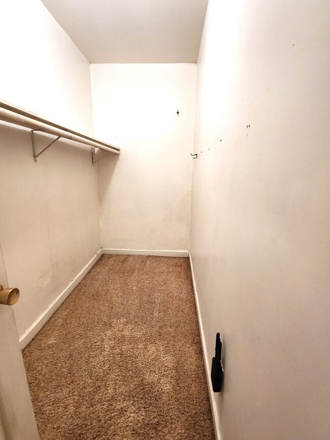 Building Photo - 2772 N Bremen St