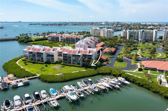 Primary Photo - 7907 Sailboat Key Blvd S