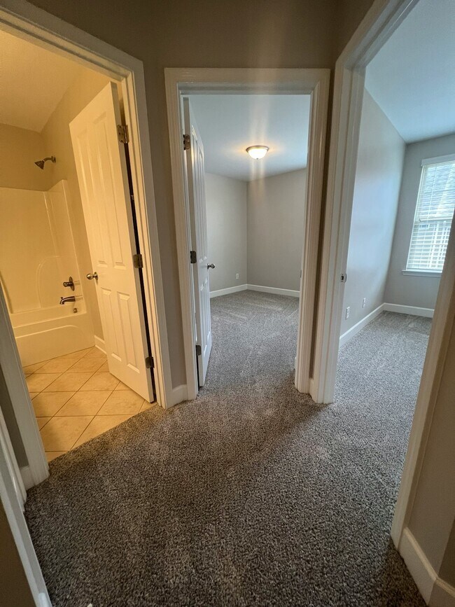 Building Photo - 5541 Prada Dr