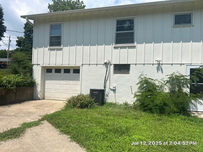 Building Photo - NO SECURITY DEPOSIT! Beautiful 3 Bedroom Home