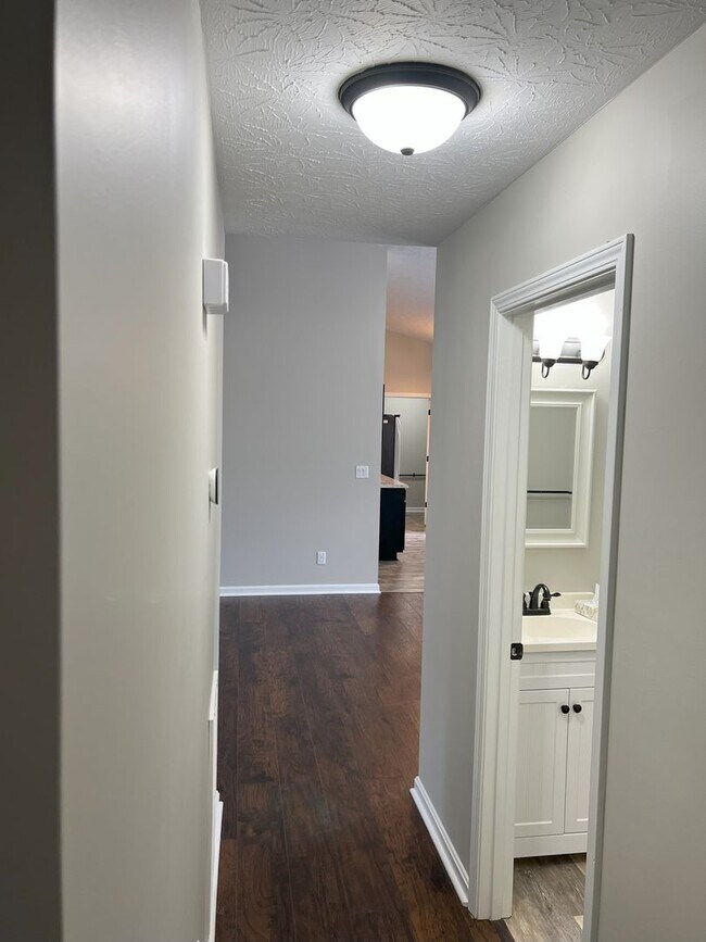 Building Photo - 3-Bedroom Home in Desirable Fields of Lancassange, Jeffersonville