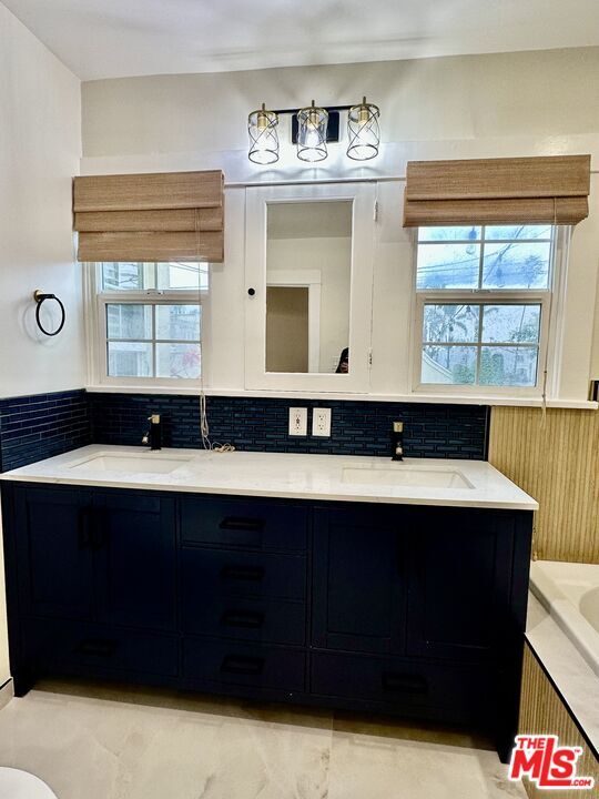 Building Photo - 1086 Meadowbrook Ave