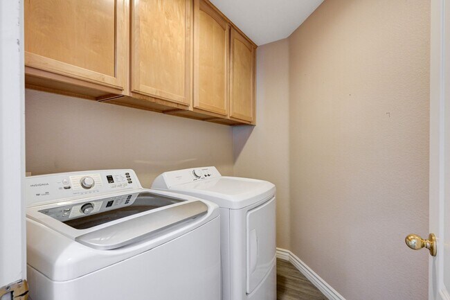 Building Photo - Single Family Home in N Las Vegas Aliante Area