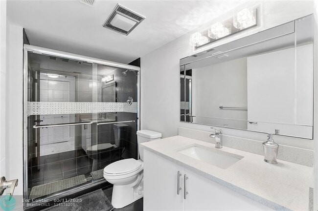 Building Photo - 7579 Imperial Dr