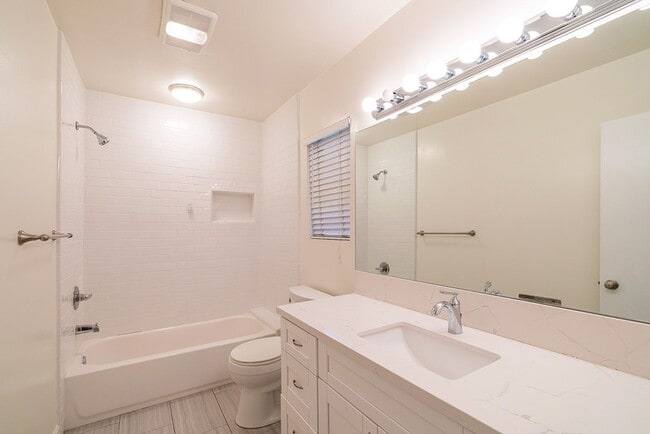 Building Photo - Beautiful Rancho Palos Verdes Home
