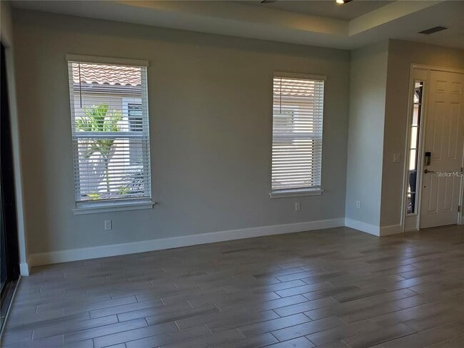 Building Photo - 3016 Formia Ct