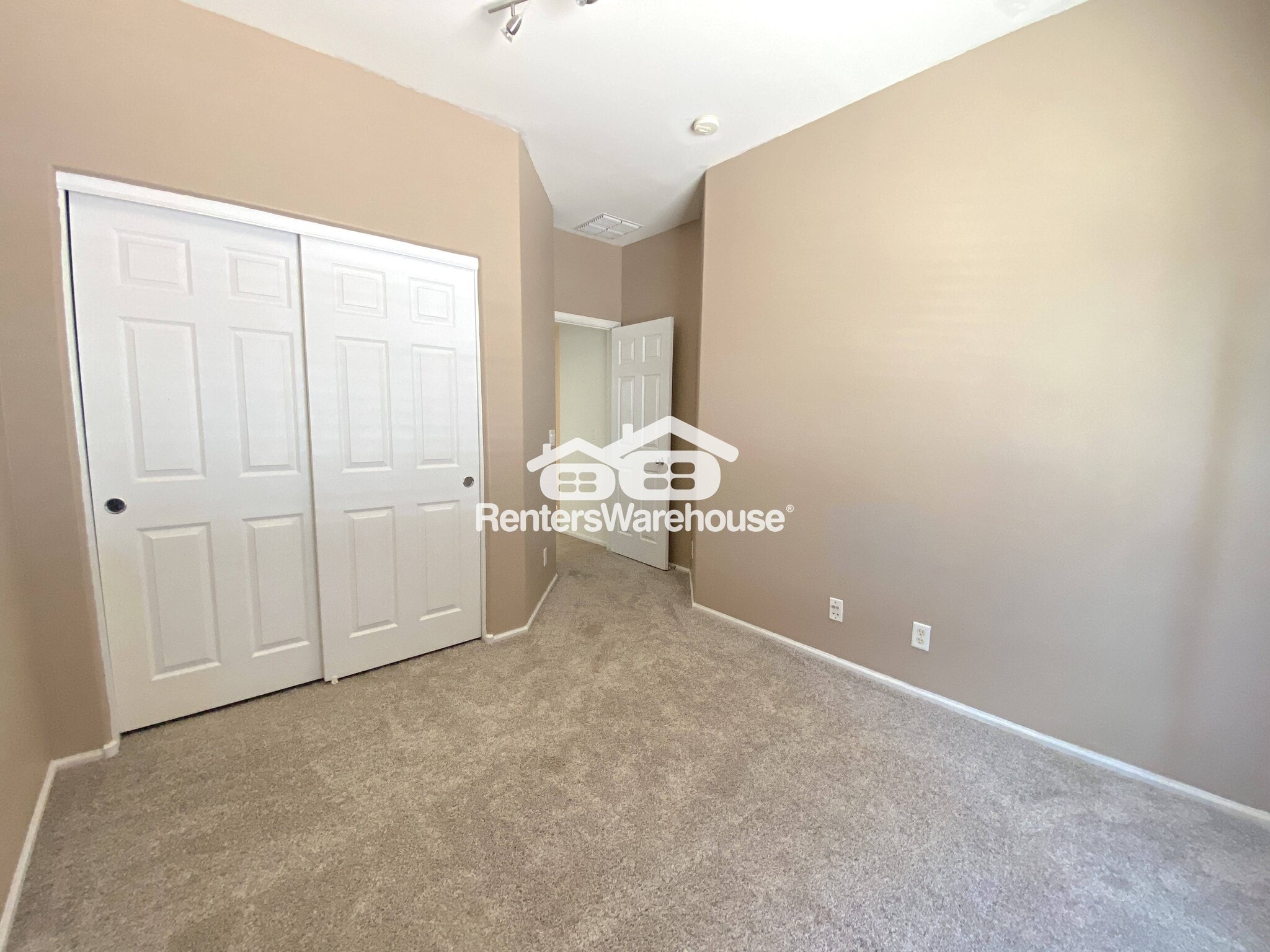 Building Photo - 44430 Caven Dr