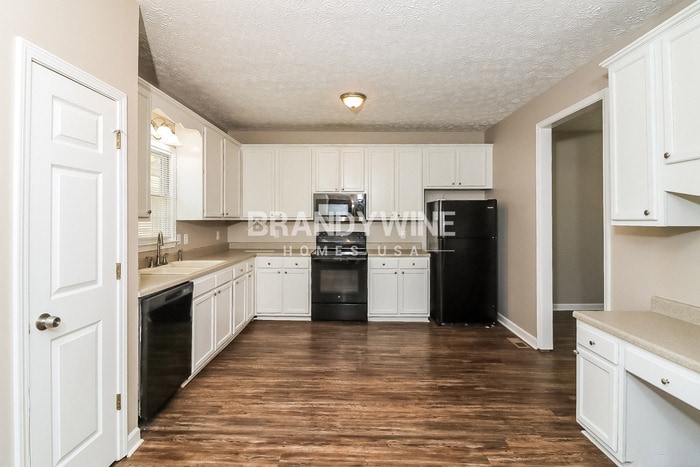 Building Photo - 204 Bonnie Sue Dr