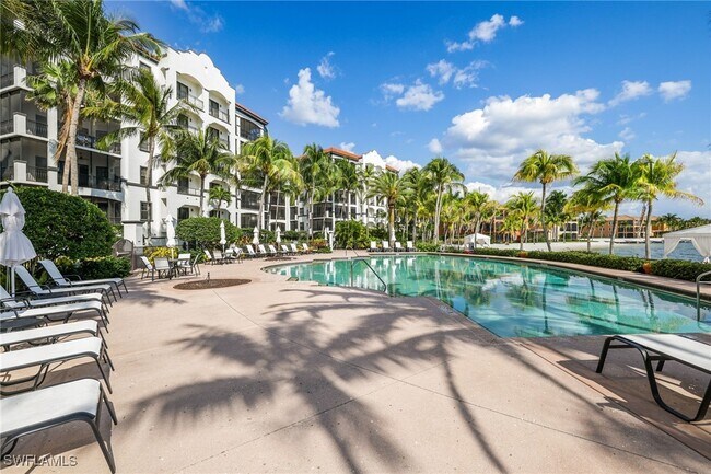 Building Photo - 10733 Mirasol Dr