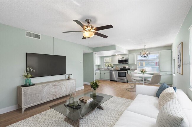 Building Photo - 6262 Emerson Ave S