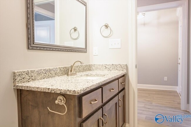 Building Photo - 26480 Naomi Wy