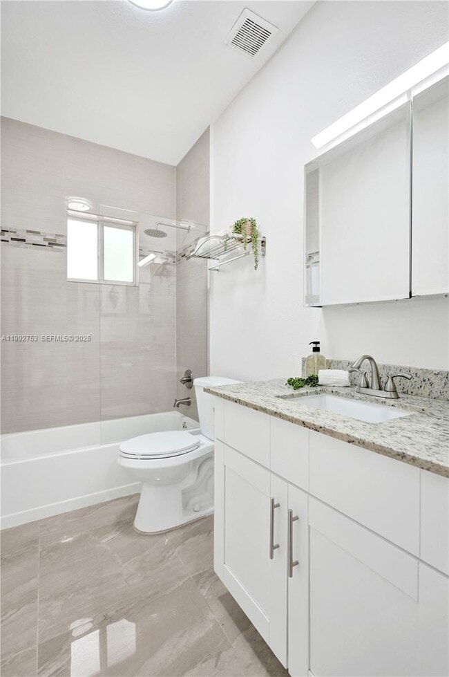 Building Photo - 60 NE 26th St