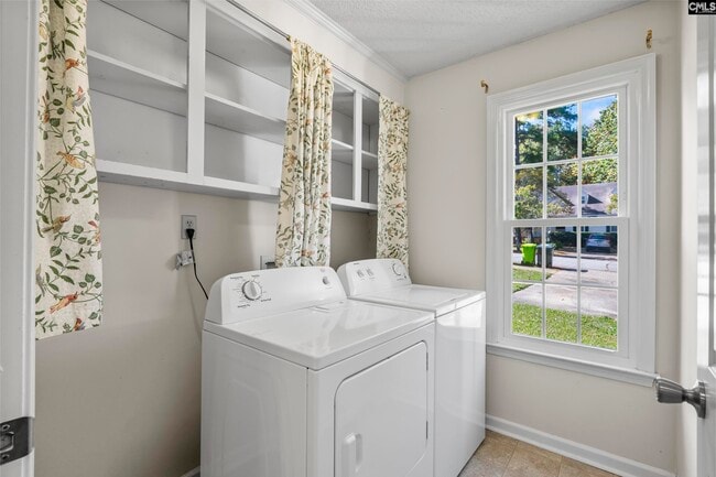 Building Photo - 241 Friarsgate Blvd