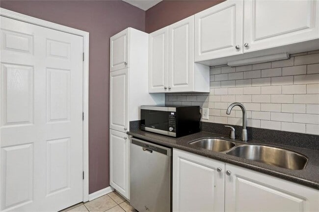 Building Photo - 206 Spring Heights Ln