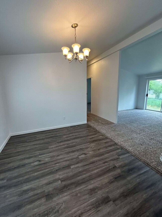 Building Photo - 8743 Whitewood Loop SE