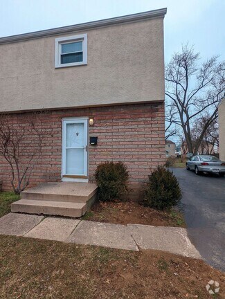 Building Photo - 4052-4054 Halsey Place