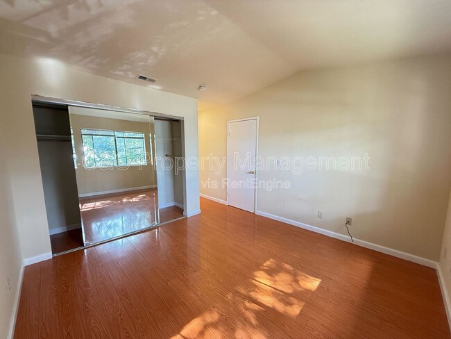 Building Photo - 38561 Princeton Terrace