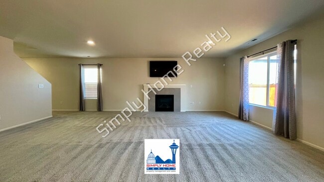 Building Photo - Spacious Tumwater home with a rare downstairs bedroom and a full bathroom!