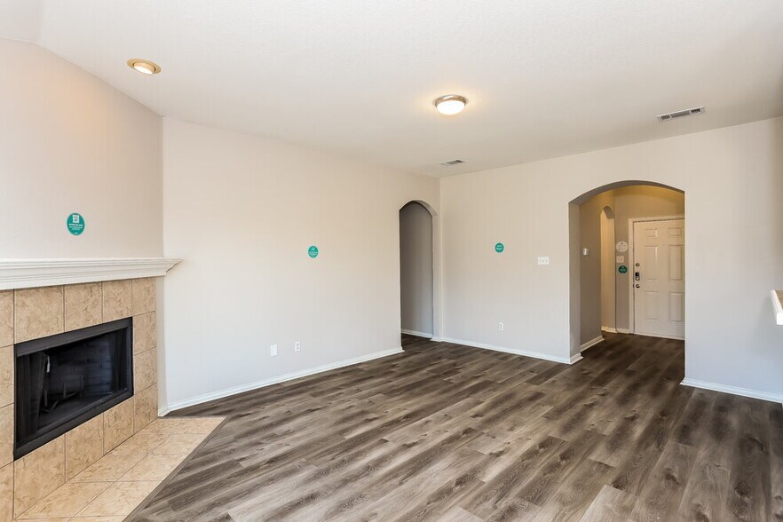 Building Photo - 7106 Sierra Way