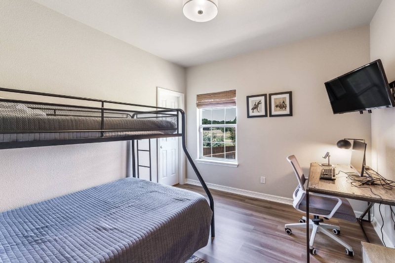 Building Photo - 195 Watts Ln