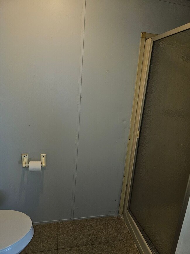 Building Photo - 3 bed 2 bath Mobile Home