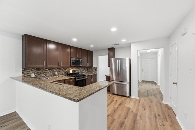 Building Photo - 16417 Olive Sparrow Dr