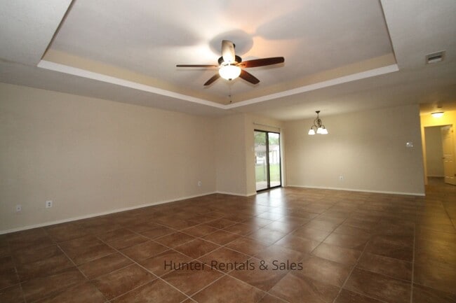 Building Photo - 2008 Continental Dr