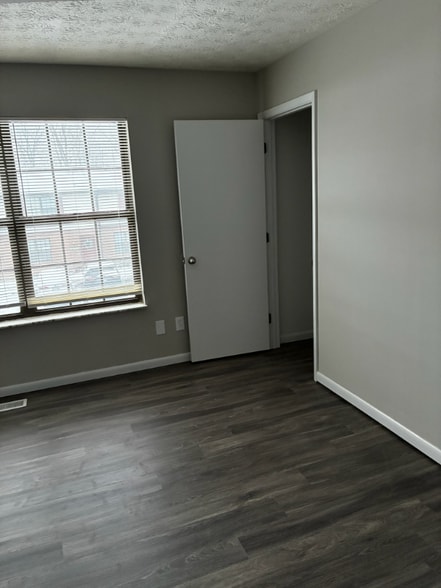 Building Photo - 720 Ohio Pike