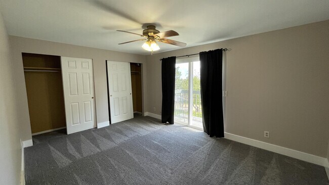 Building Photo - 4420 W Skye Dr