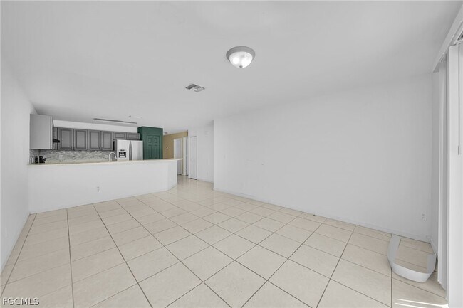 Building Photo - 4549 22nd St SW