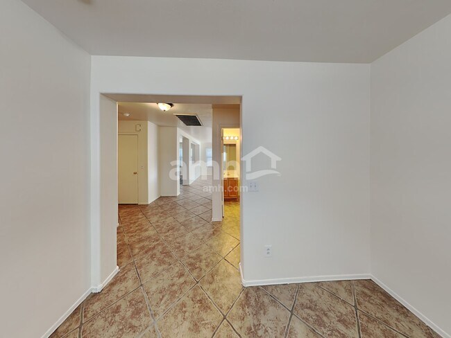 Building Photo - 15104 N 156th Ln