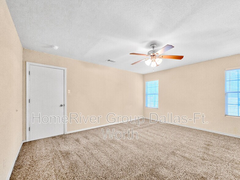 Building Photo - 6824 Shadydale Dr